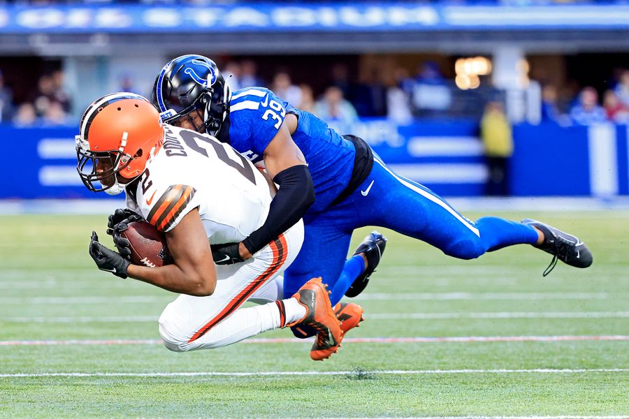 Los árbitros de los Browns-Colts deberían tener sus uniformes consagrados en el Salón de la Vergüenza de Blown Calls