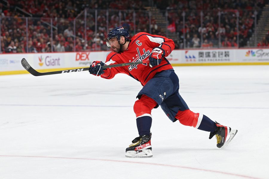 Canadian media is already trying to protect Wayne Gretzky from Alex Ovechkin