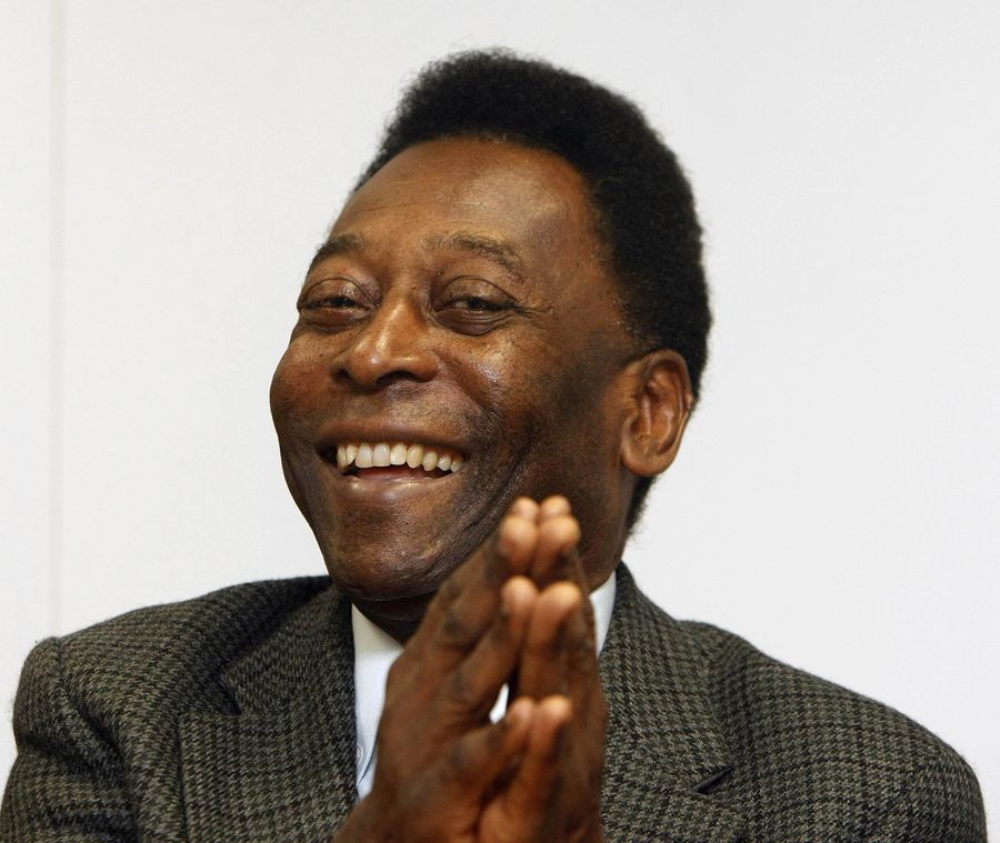 Sports world mourns the death of Pelé
