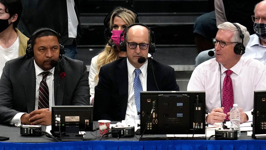 Jeff Van Gundy wages war on NBA halftime and free throws