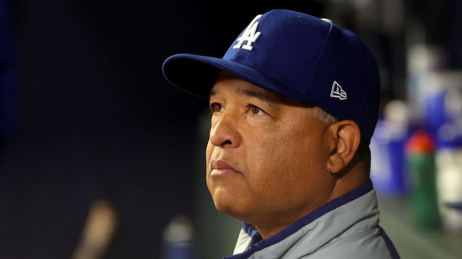Dave Roberts can’t help himself