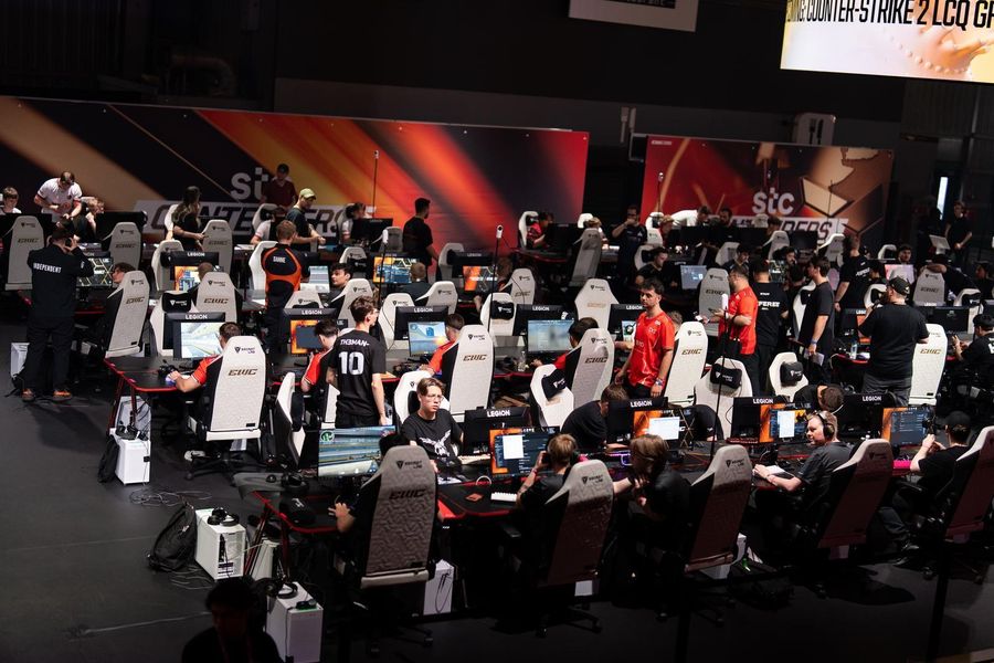 CS2 playoff bracket set at Esports World Cup 2026