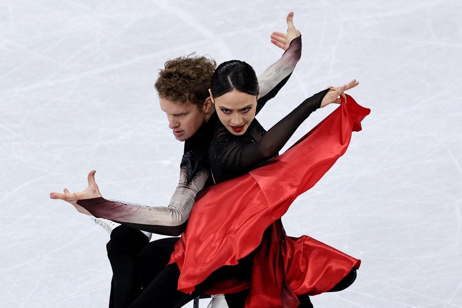 Tearful US ice dance pair feels they skated a winning performance