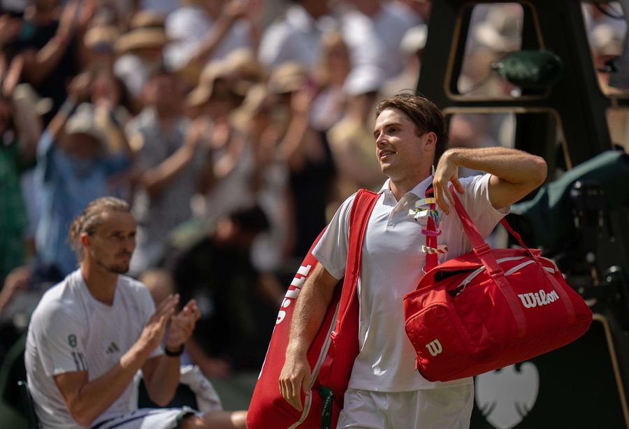 Alexander Zverev to face Jannik Sinner in Wimbledon final
