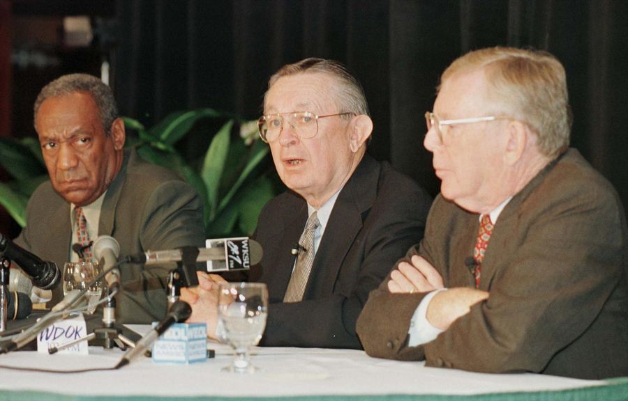 LARRY DOLAN SPEAKS AT BROWNS NEWS CONFERENCE