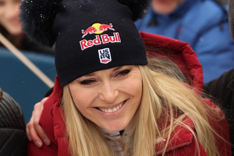 Lindsey Vonn claims another downhill podium, taking third in Italy