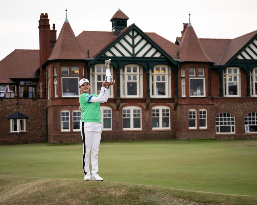 Shiho Kuwaki wins Women's Open in playoff for first major title