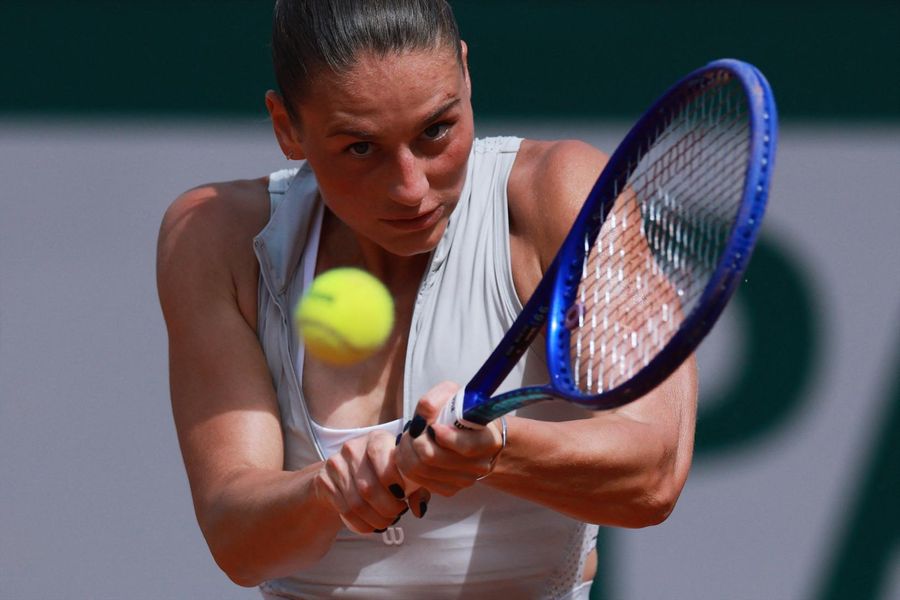 Marta Kostyuk to put clay-court streak on line against Iga Swiatek in Paris