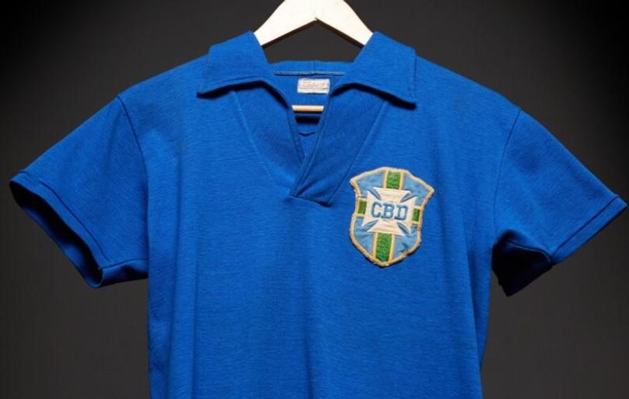 Pele's iconic '58 World Cup jersey going to auction at estimated $6M value
