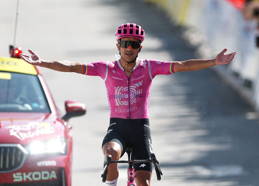 Richard Carapaz conquers Stage 18 in Tour de France