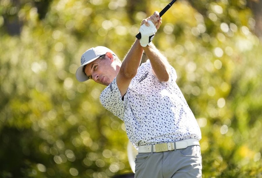Steven Alker, Marco Dawson split Schwab Cup Championship lead
