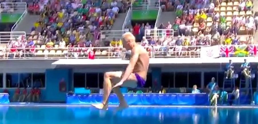 Defending Gold Medalist Diver Scores A Perfect Zero