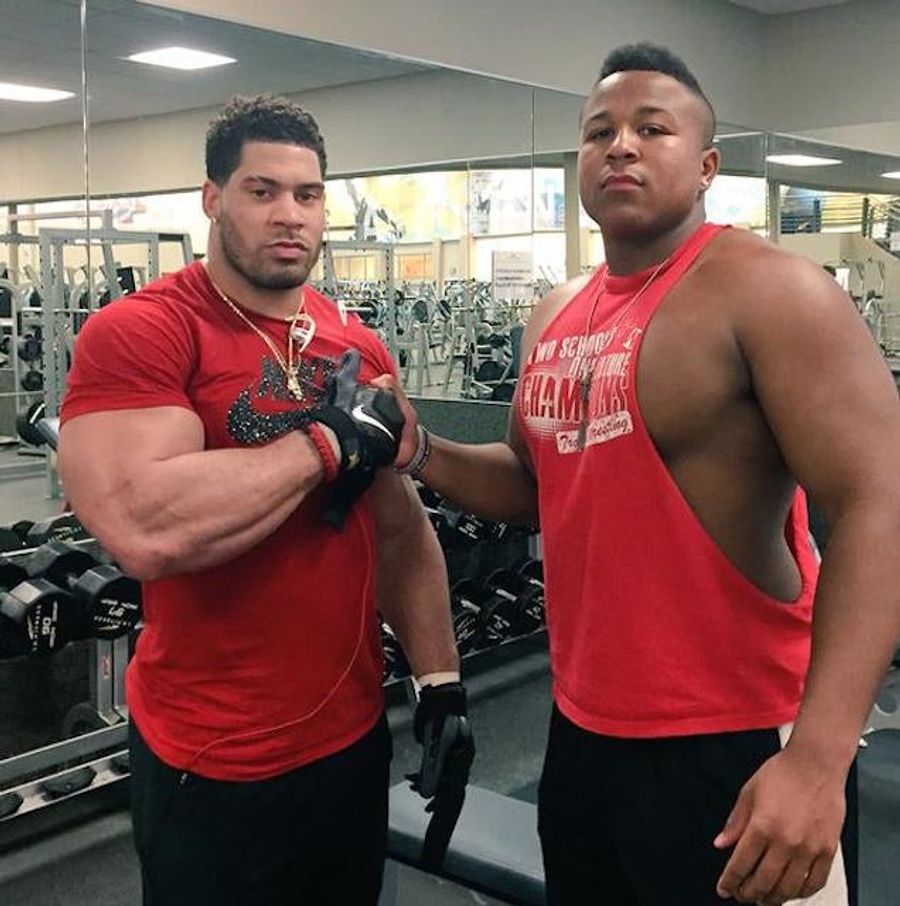 Somehow, LaRon Landry&#39;s Arms Look Even Bigger