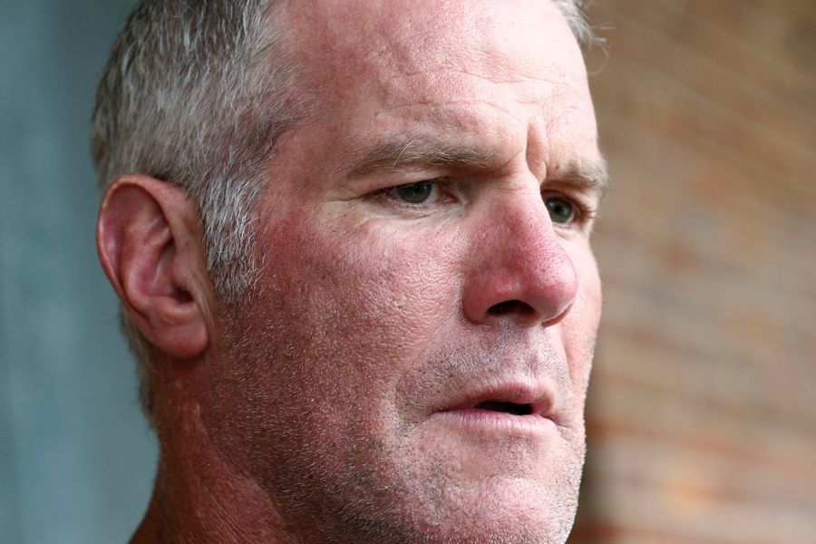 Brett Favre, Tied To 'Egregious Misspending' In Mississippi Boondoggle, Set To Pay Back $1.1M