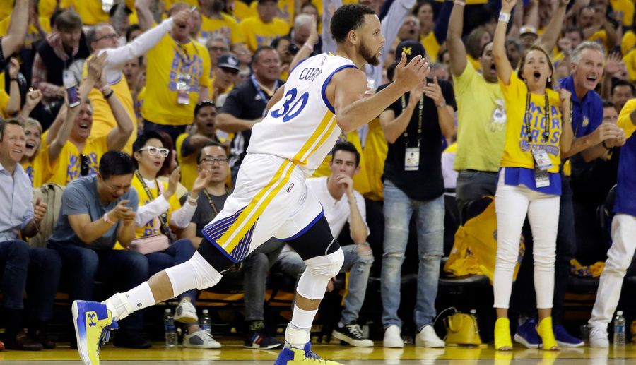 Steph Curry Made Rudy Gobert Look Like A Bewildered Child