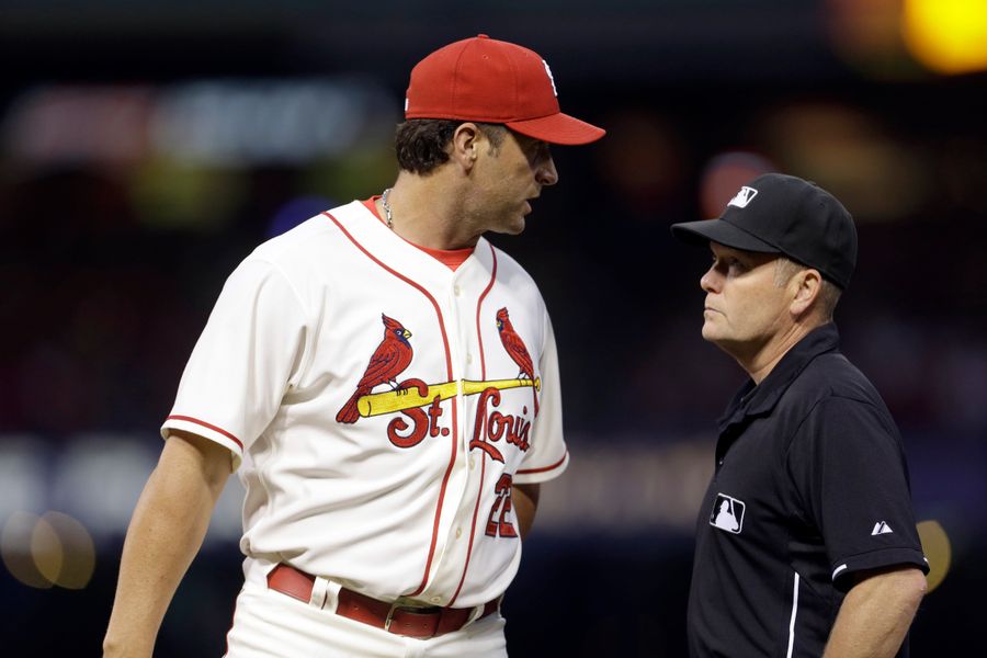 Umpire Jerry Meals Is Small, Most Baseball Men Are Large: Physical Comedy Ensues