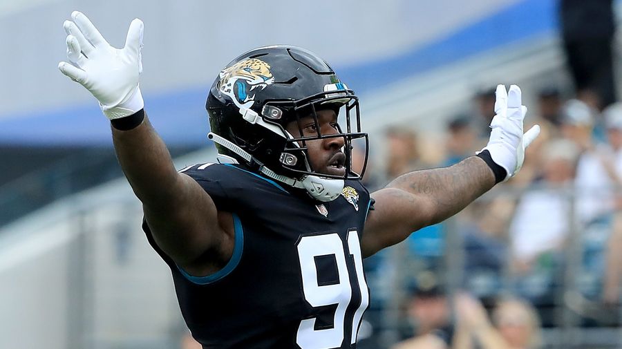 Jaguars' Yannick Ngakoue Ends Holdout Without New Contract