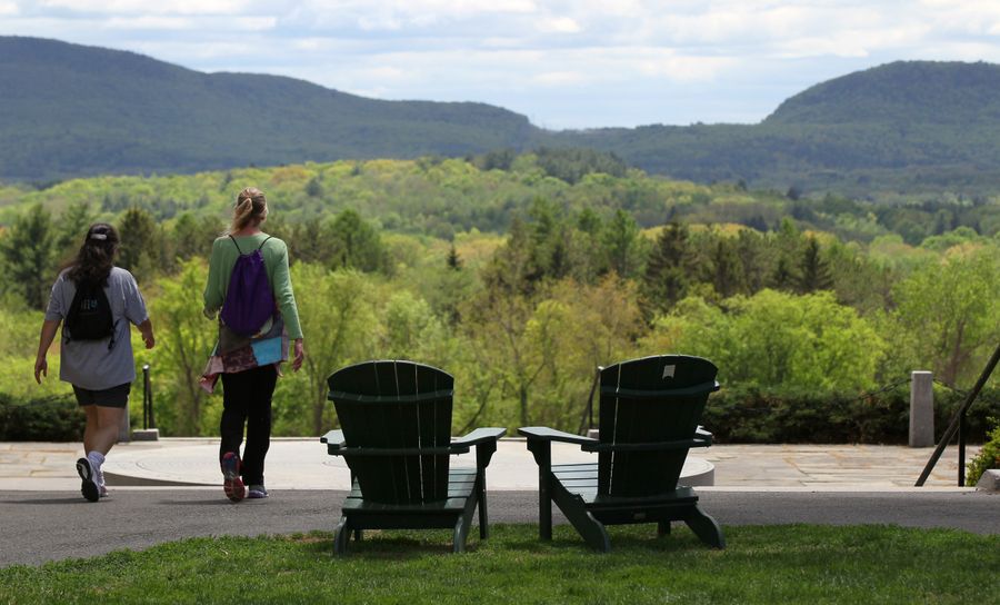 Amherst Suspends Men's Cross Country Team After Publication Of Racist, Misogynist Emails