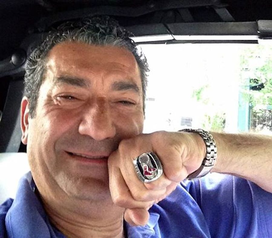 Yankees Fan Finds Red Sox World Series Ring In Restaurant Bathroom