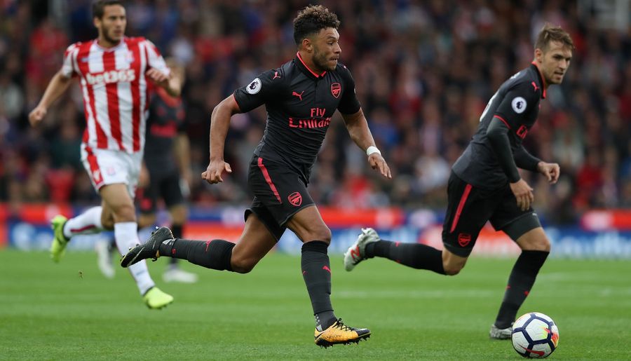 Alex Oxlade-Chamberlain Flees Sinking Ship For Liverpool