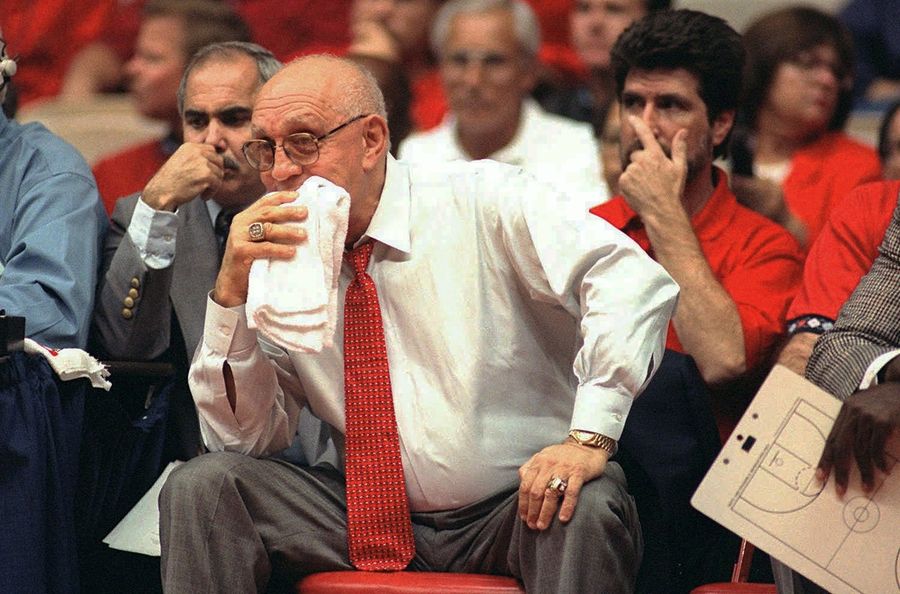 The 10 best men’s college basketball national champions from 1990-1999