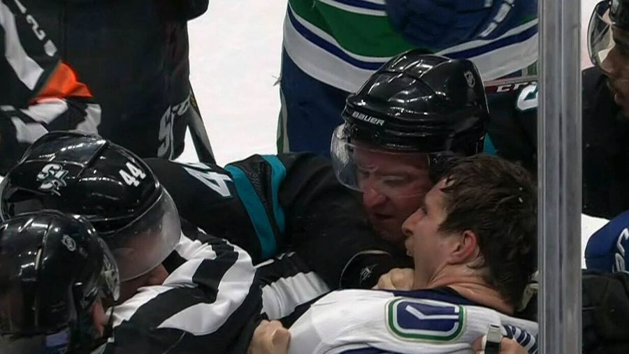Antoine Roussel Fined For Biting Sharks&#39; Marc-Edouard Vlasic<em></em><em></em>