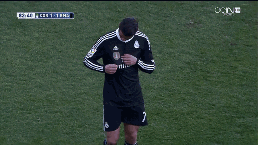Cristiano Ronaldo Sent Off For Kicking, Slapping Dudes