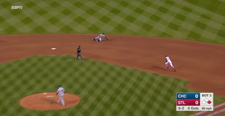 Javier Baez Blames Stadium Ad For Missed Grounder