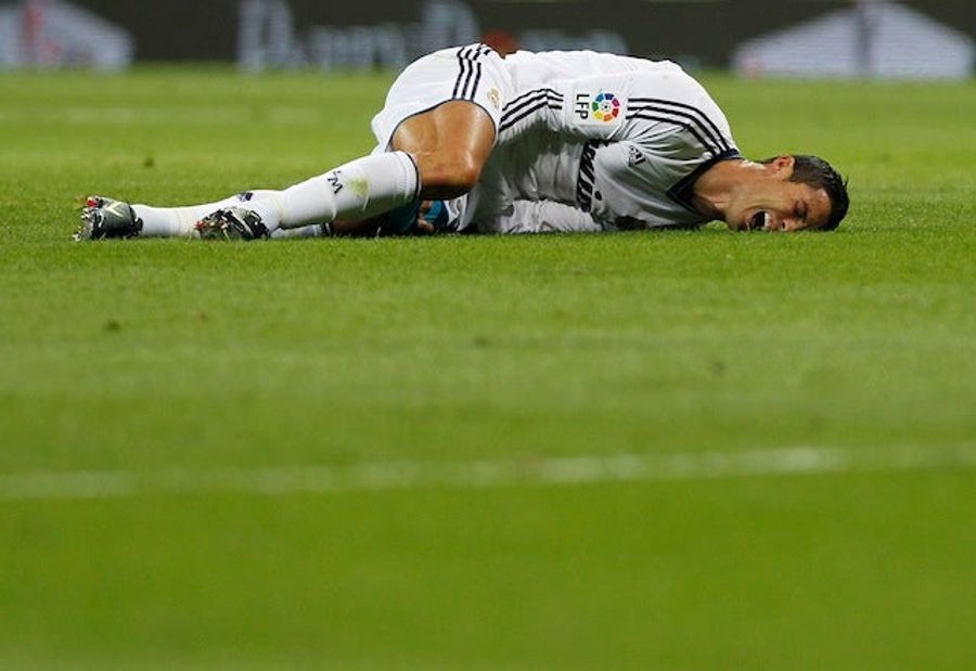 Cristiano Ronaldo Likens Ugly Tackle To Rugby; Rugby World Turns Stupid