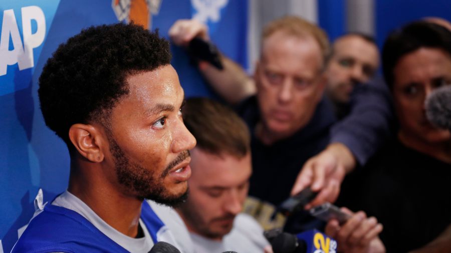 Derrick Rose's Friend Explains The Difference Between Girlfriends And Girls You Have Sex With