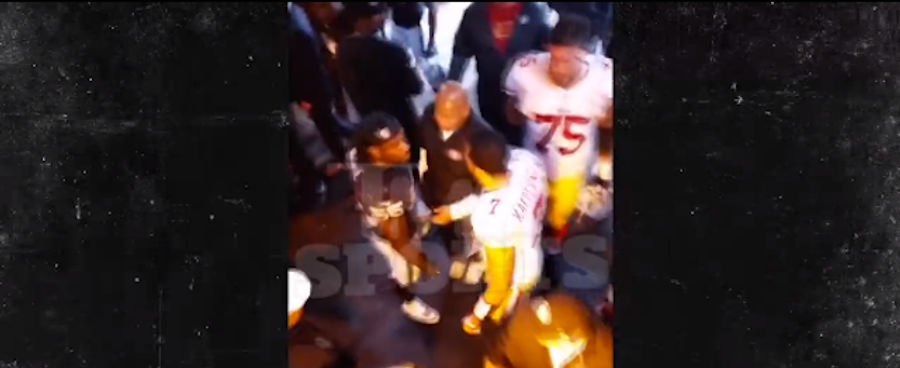 Sio Moore To Colin Kaepernick At Halftime: &quot;Bitch-Ass Motherfucker&quot;