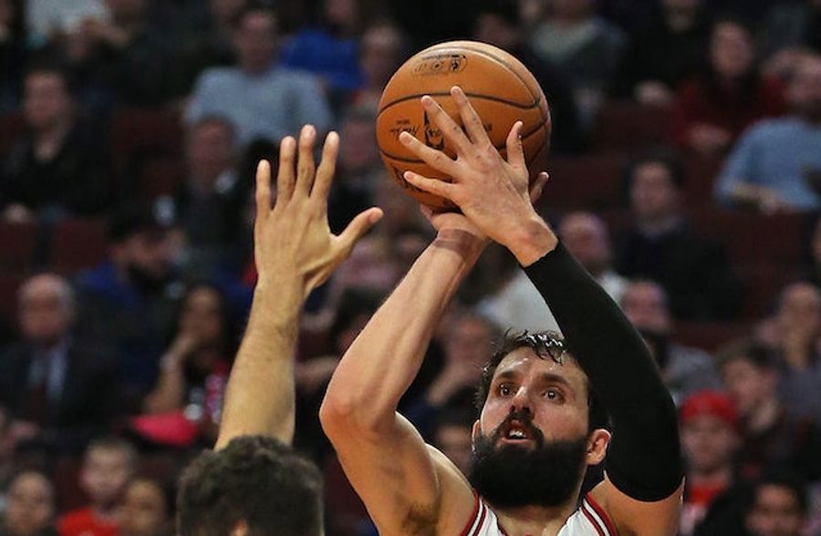 Nikola Mirotic Is Balling