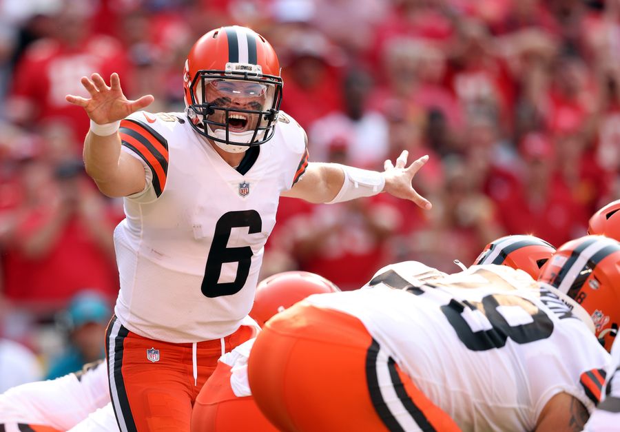 Browns fold in fourth like a restaurant napkin as Patrick Mahomes rescues his JV-level defense