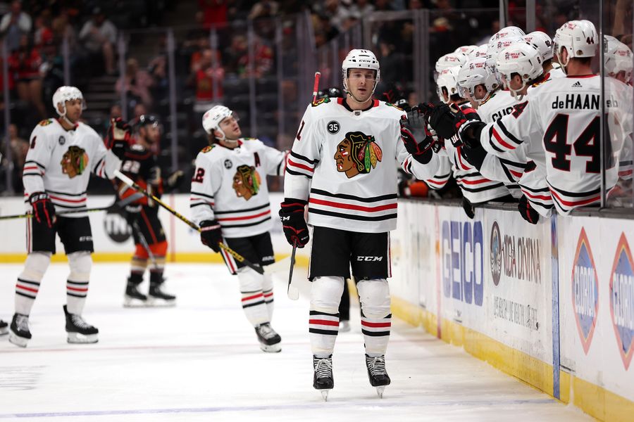 Before the playoffs start, we should take a sec to marvel at what the Blackhawks accomplished