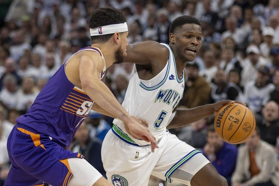 Versatile Timberwolves aim to go up 2-0 against Suns
