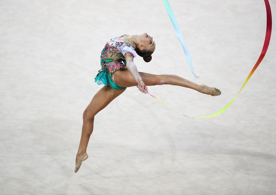 Knots Happen: Equipment Malfunction At Rhythmic Gymnastics World Championships