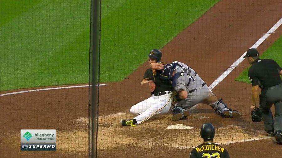 Stephen Vogt Leaves Game After Frightening Home-Plate Collision With Chad Kuhl
