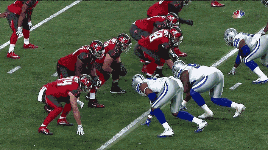 David Irving Beat The Bucs All By Himself