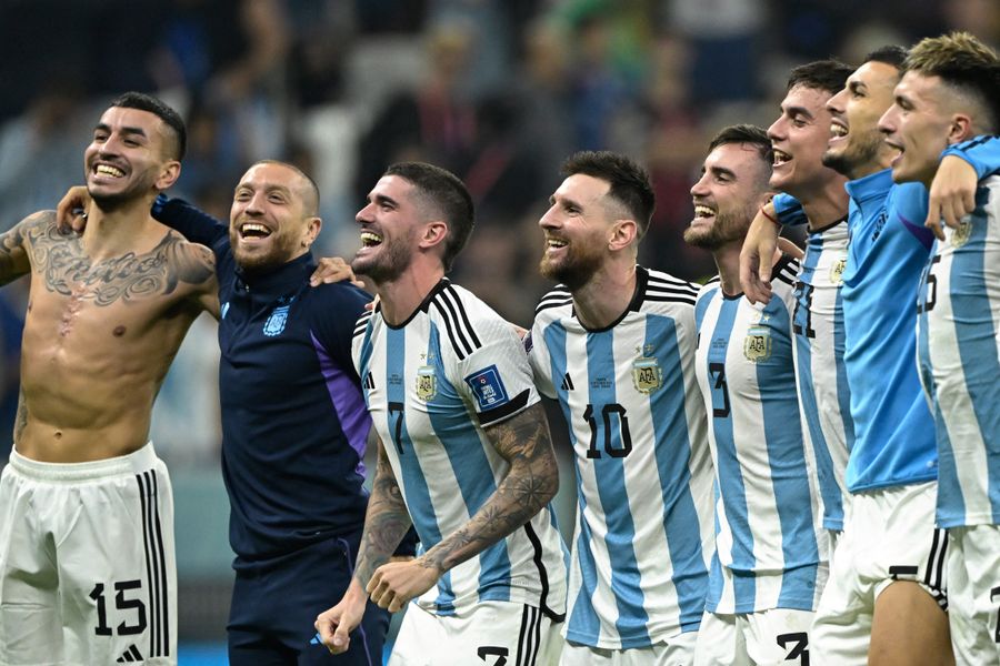 Lotta goals in the desert - World Cup Daily Diary: Day Argentina