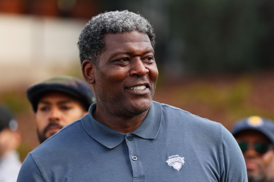 Larry Johnson's ex says he sent her threatening voicemails and texts