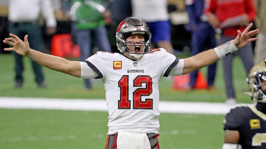 Chiefs survive Mahomes injury, Brady heads to another conference championship