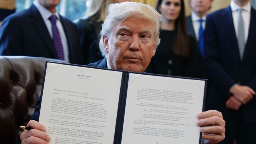 Trump's Greatest Allies Are Craven Shithead <i>Serious Journalists</i> Like This Guy