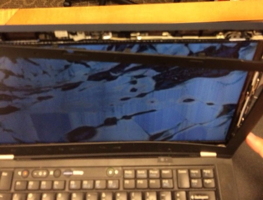 Pablo Sandoval Foul Ball Smashes Reporter's Laptop