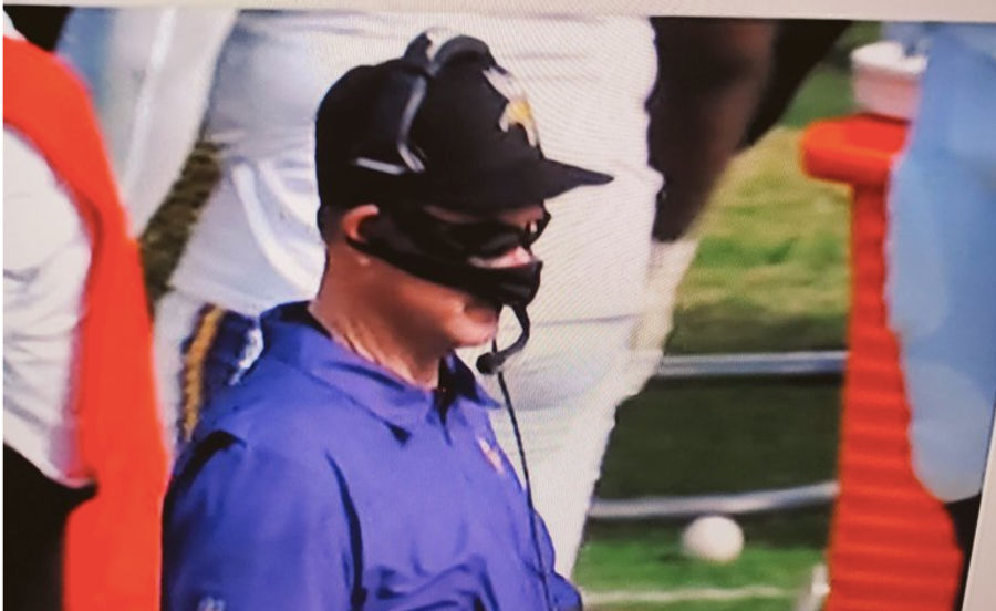 Mike Zimmer ups ante on sideline stupidity by scotch-taping mask to face