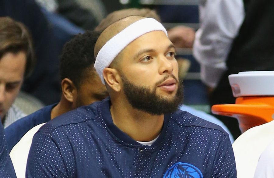 Nets Fans Made Wanted Posters For Deron Williams