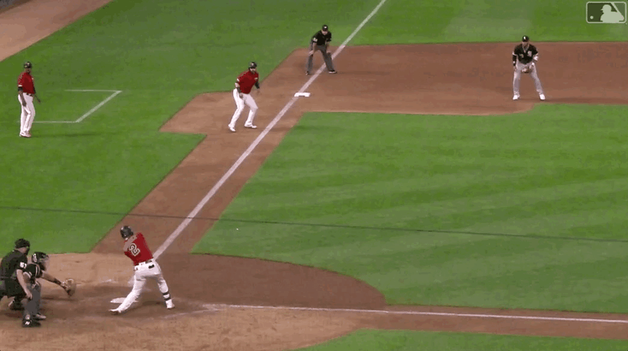 Twins' Luis Arraez Embarrasses White Sox Infielder With Magic Baseball Physics