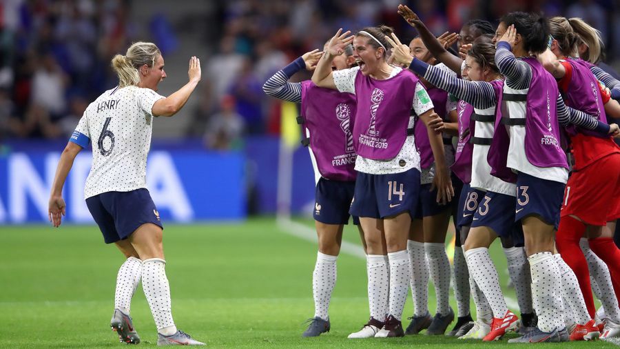 France Outlasts Brazil's Tired Old Legs To Advance To The Quarterfinals With A 2-1 Victory