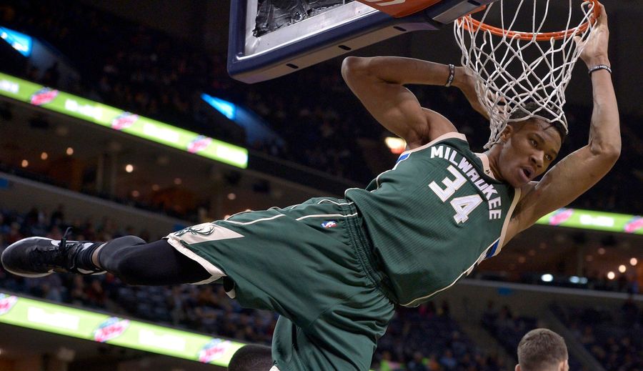 Giannis Antetokounmpo Makes Plays Nobody Else Can<em></em><em></em>