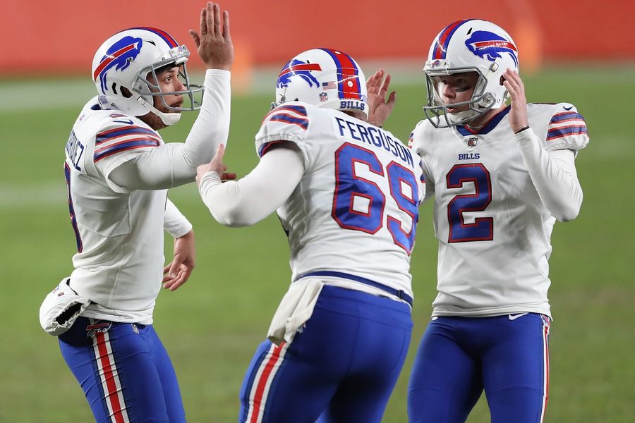 Bills looking kinda like team that won consecutive AFC titles 25 years ago