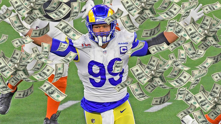 L.A. Rams gave Aaron Donald a contract fit for a king and still got him at a bargain
